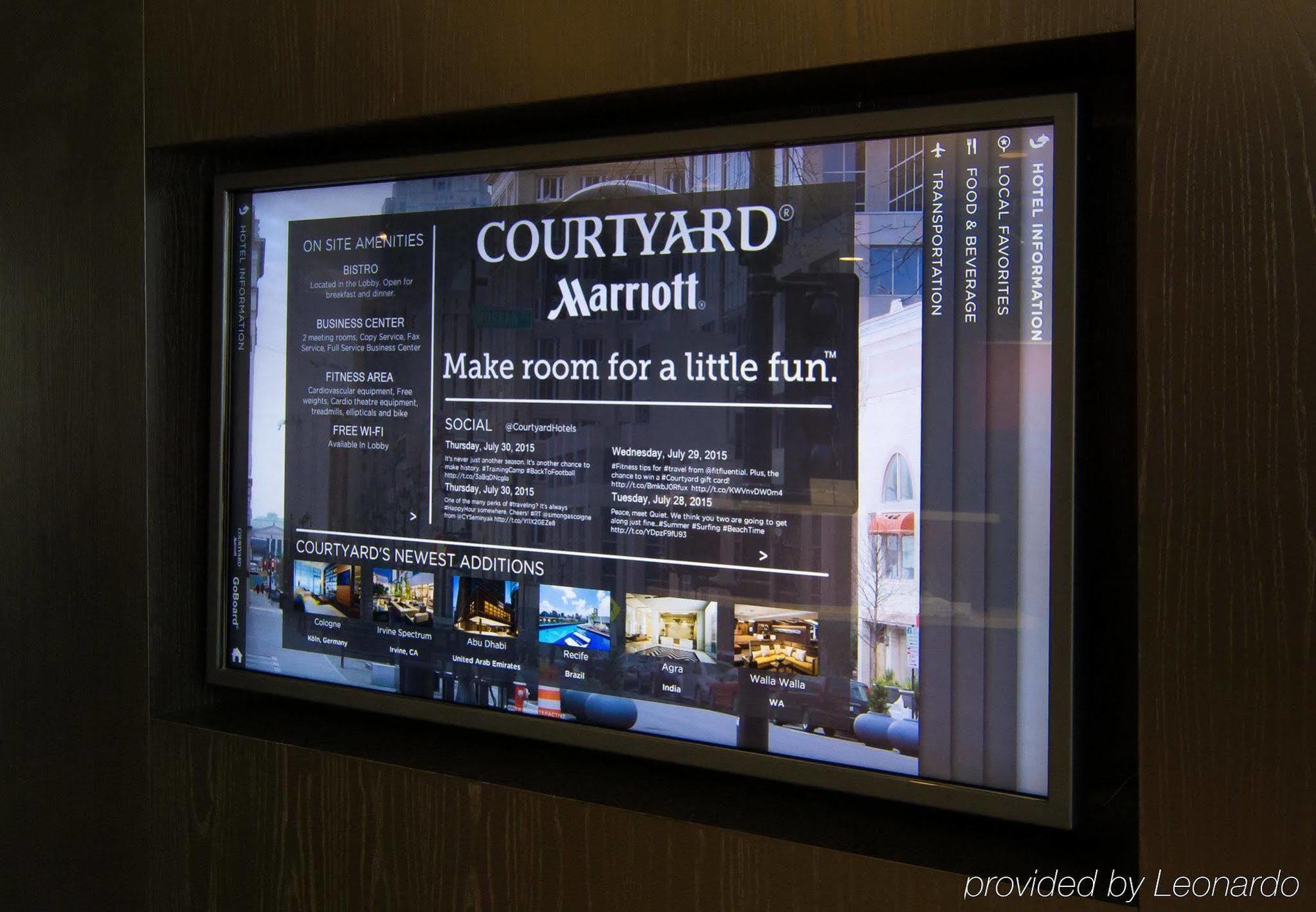 Courtyard Indianapolis Northwest Hotel Екстериор снимка